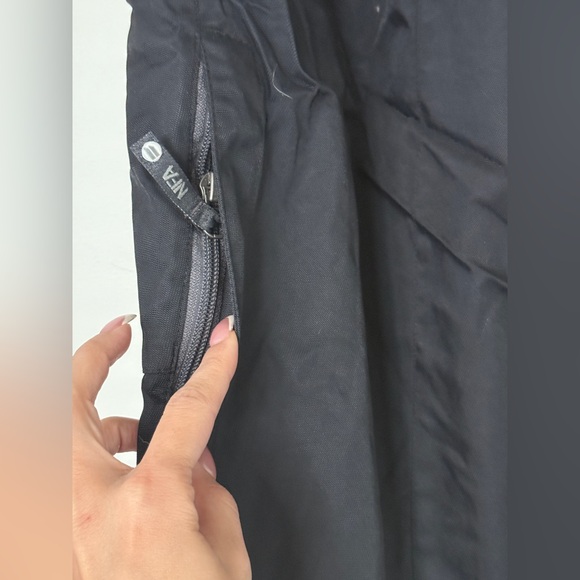 NFA Black Ski or Snowboard Pants - Picture 5 of 9
